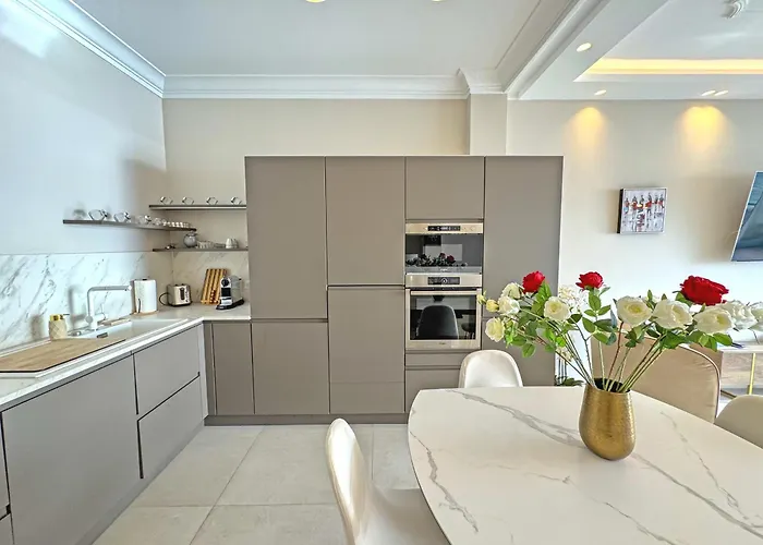 Sea Front Promenade Apartman