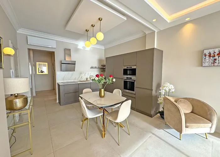 Sea Front Promenade * Nizza